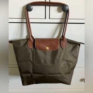 Longchamp le pliage hunter green